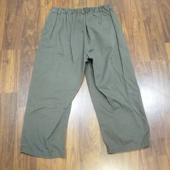 Ladies' L.L. Bean Cropped Chinos, Size 12 R, EUC - Picture 2 of 8